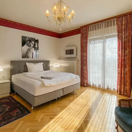 Oda ve Kahvaltı Zu Kuerenberg 4*