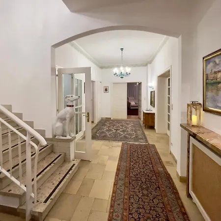 Nocleg ze śniadaniem Zu Kuerenberg Bergham