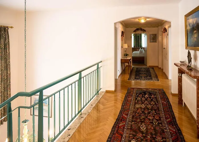 Nocleg ze śniadaniem Zu Kuerenberg 4*