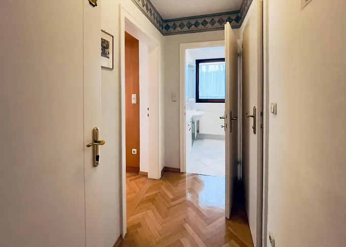 Zu Kuerenberg 4* Bergham