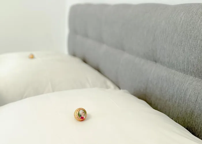 Zu Kuerenberg Bed & Breakfast